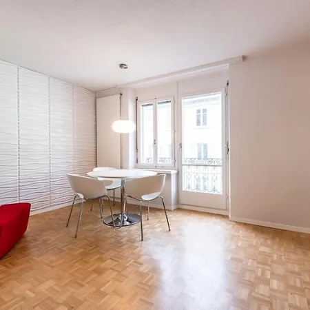 Modern 2 In District 4 Apartment *